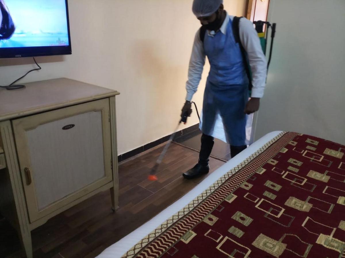 Hotel Sovereign Даман Екстериор снимка