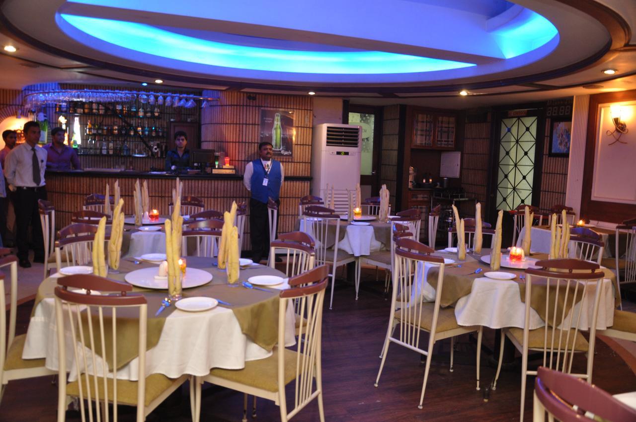 Hotel Sovereign Даман Екстериор снимка