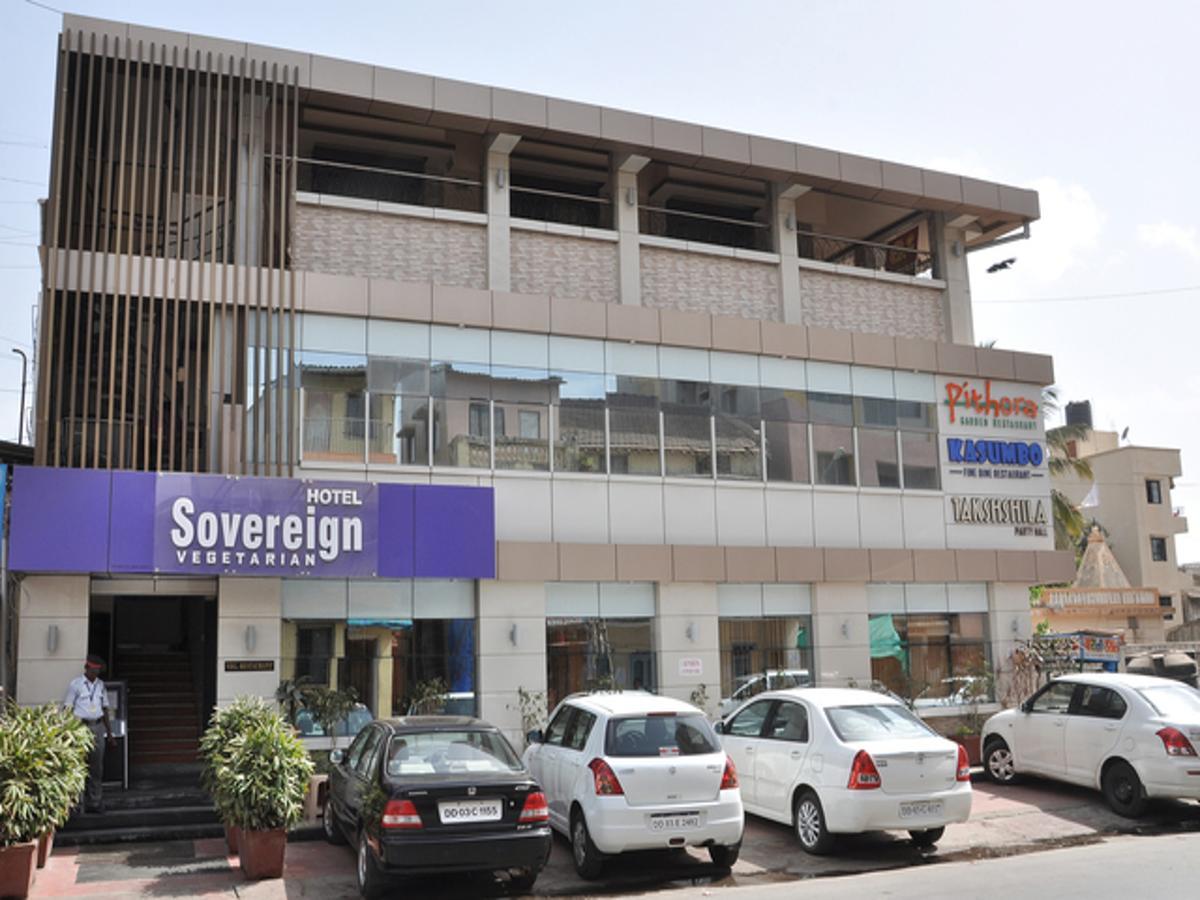 Hotel Sovereign Даман Екстериор снимка