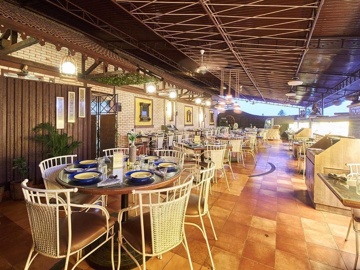 Hotel Sovereign Даман Екстериор снимка
